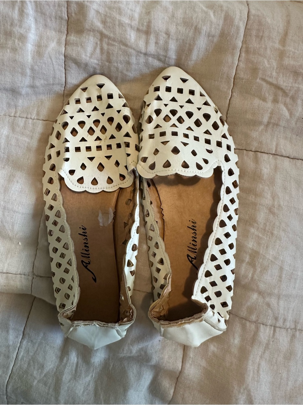 Women's White Ballet Flats